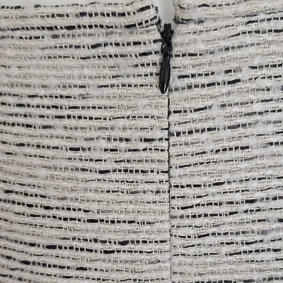 Calvin Klein Cream Black Sheath Jacket and Skirt Suit - Picture 11 of 12